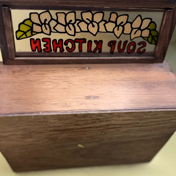 Vtg Wood & Stain Glass SOUP KITCHEN Rack 4 Brown Tan Stew Coffee Stoneware Mugs - Picture 5 of 5